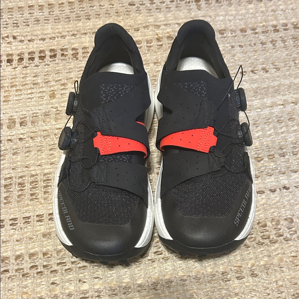 Speedo Men's Black and Red Athletic Shoes great for trail running